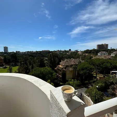 A Golfer's Dream Apartman