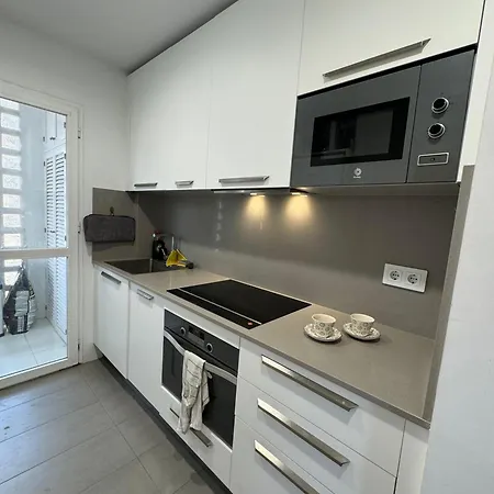Apartment A Golfer's Dream *